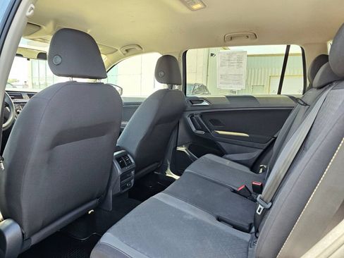 Used 2019 Volkswagen Tiguan S AWD/4WD image 11