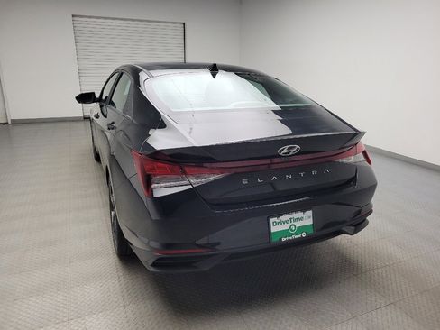 Used 2023 Hyundai Elantra SEL w/ Convenience Package FWD image 6