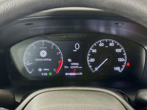 Used 2023 Honda HR-V LX image 5