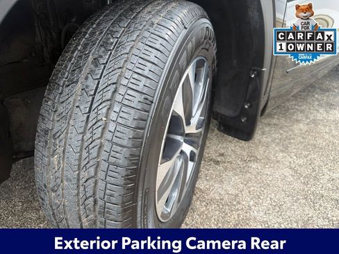 Used 2023 Toyota Highlander XLE AWD/4WD image 16