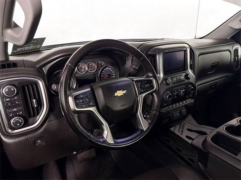 Used 2019 Chevrolet Silverado 1500 LT image 9