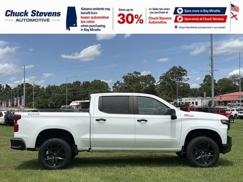 Used 2022 Chevrolet Silverado 1500 LT Trail Boss w/ Bed Protection Package AWD/4WD image 5