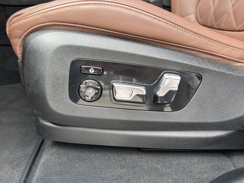 Used 2025 BMW X5 xDrive40i image 12