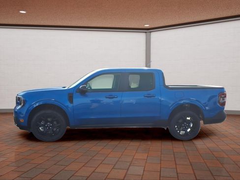 New 2026 Ford Maverick Lariat w/ Black Appearance Package image 3