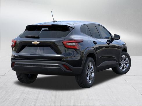 New 2026 Chevrolet Trax LS image 5