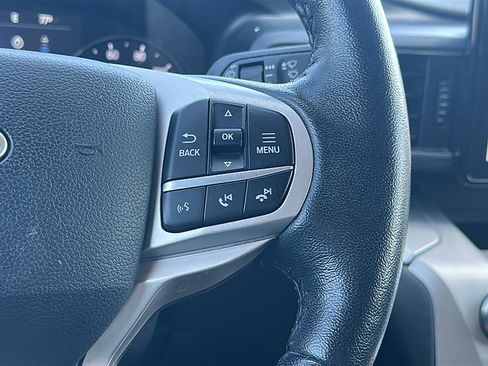 Used 2021 Ford Explorer XLT w/ Equipment Group 202A image 29