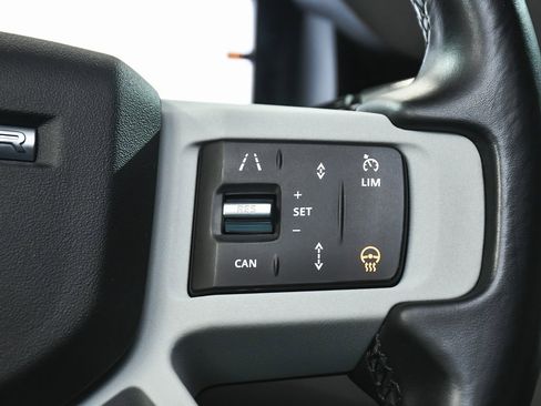 Used 2021 Land Rover Defender 110 X-Dynamic SE image 36