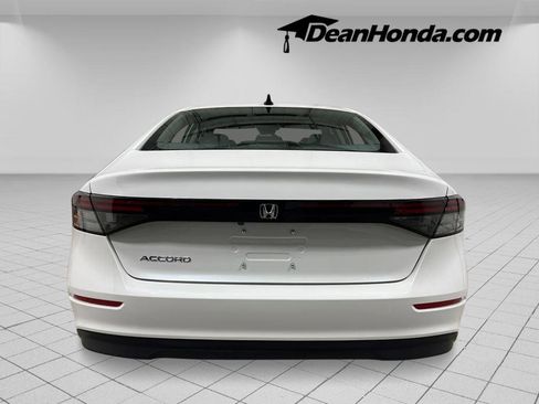 New 2025 Honda Accord SE image 4
