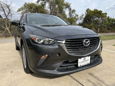 Used 2018 MAZDA CX-3 Sport image 2