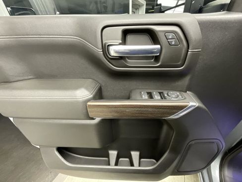 Used 2020 Chevrolet Silverado 1500 LT Trail Boss image 24