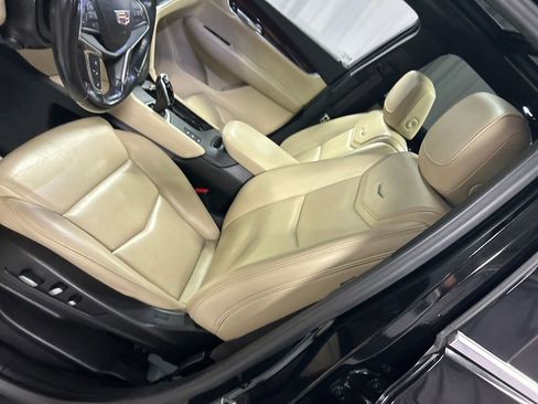 Used 2019 Cadillac XT5 Premium Luxury AWD/4WD image 10