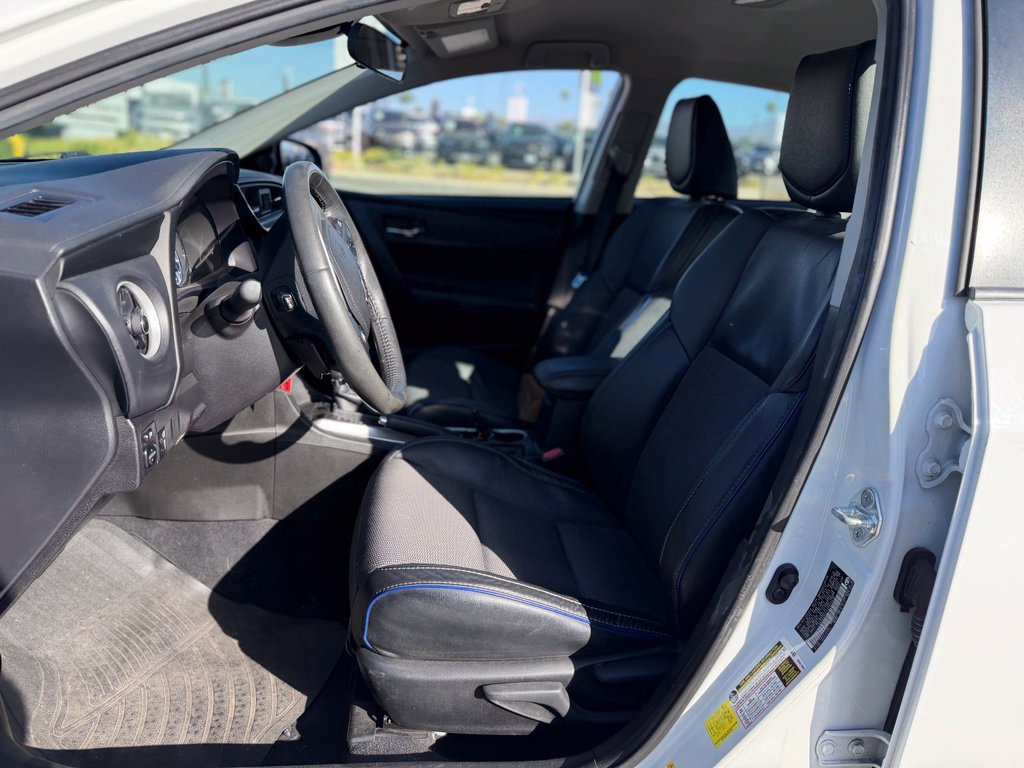 Used 2017 Toyota Corolla SE FWD image 5
