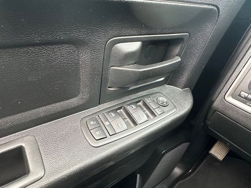 Used 2014 RAM 1500 Express AWD/4WD image 16