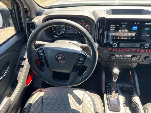 Certified 2025 Nissan Frontier PRO-4X AWD/4WD image 18