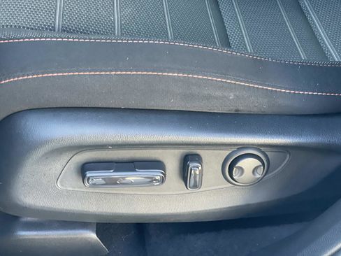 Certified 2025 Honda CR-V Sport image 15