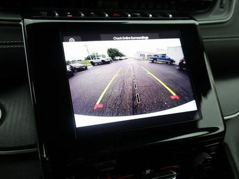 Used 2023 Jeep Grand Cherokee Laredo image 18