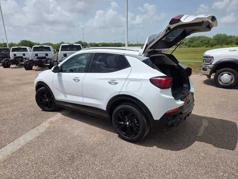 Used 2024 Buick Encore GX Sport Touring FWD image 24