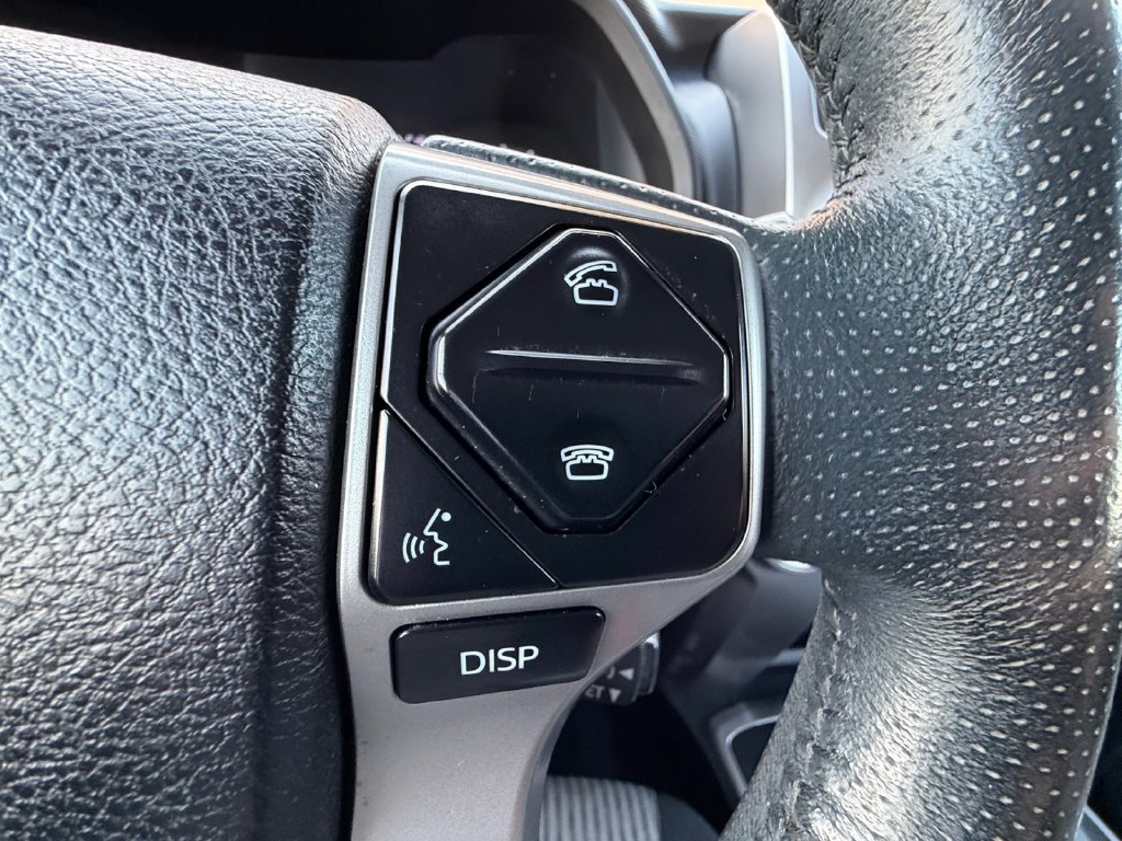 Used 2015 Toyota 4Runner SR5 AWD/4WD image 24