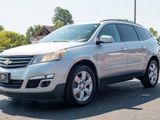 Used 2016 Chevrolet Traverse LT w/ Style and Technology Package image 3