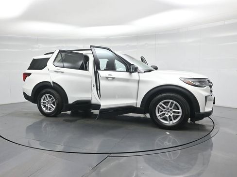 New 2026 Ford Explorer Active RWD image 33