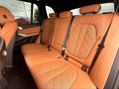 Used 2024 BMW X5 sDrive40i w/ M Sport Package RWD image 31
