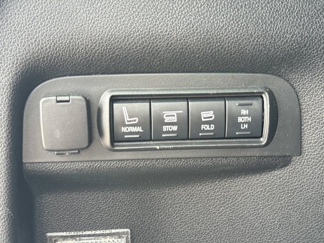 Used 2018 Ford Explorer Limited FWD image 14