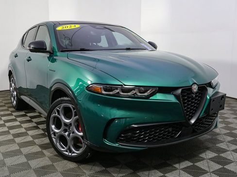 Used 2024 Alfa Romeo Tonale Veloce image 3