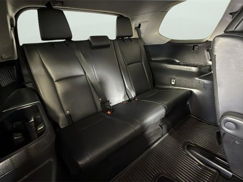 Used 2024 Toyota Grand Highlander XLE image 48