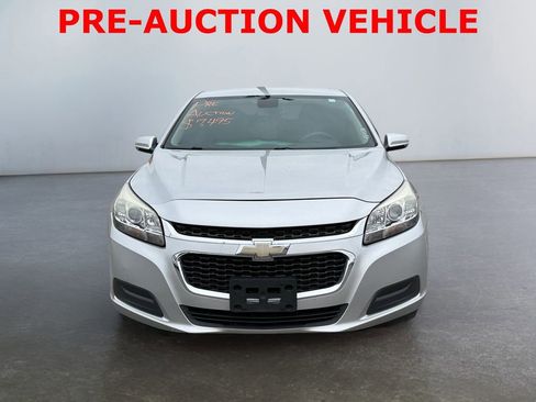 Used 2015 Chevrolet Malibu LT w/ Power Convenience Package image 8