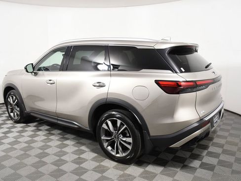 Used 2023 INFINITI QX60 Luxe w/ Cargo Package image 3
