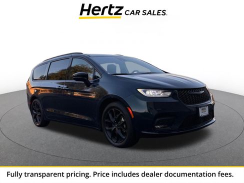 Used 2025 Chrysler Pacifica Limited FWD image 1