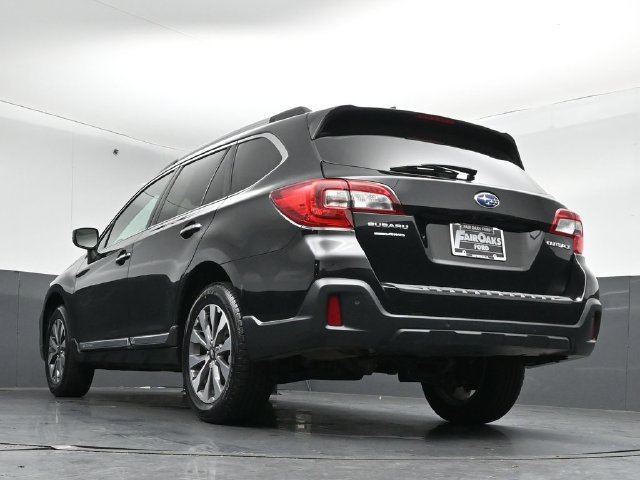 Used 2019 Subaru Outback 2.5i Touring w/ Popular Package #3A AWD/4WD image 43