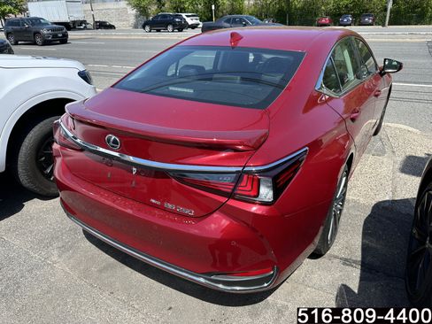 Used 2023 Lexus ES 250 w/ Premium Package AWD/4WD image 4