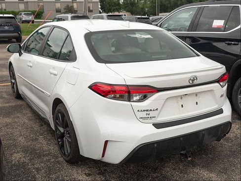 Used 2024 Toyota Corolla SE FWD image 5