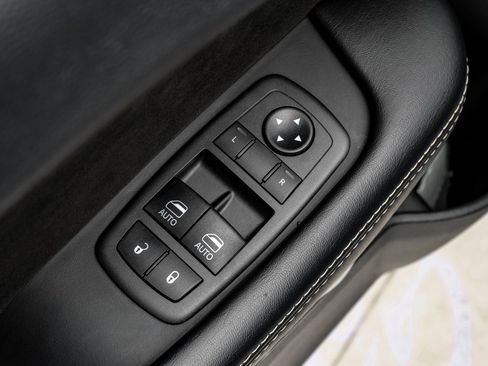 Used 2019 Dodge Challenger SRT Hellcat Redeye image 31