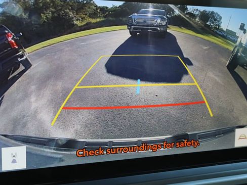 Used 2024 Toyota Tacoma TRD Sport image 15