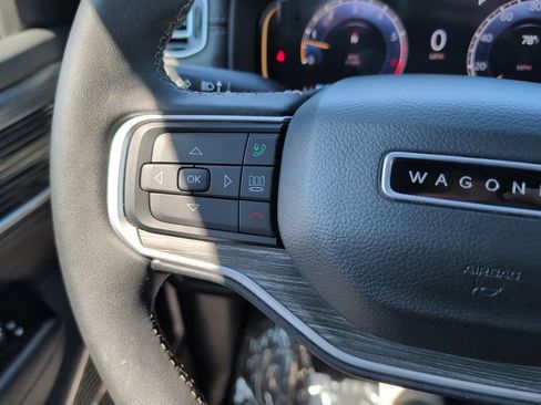 Used 2024 Jeep Wagoneer Series II AWD/4WD image 23