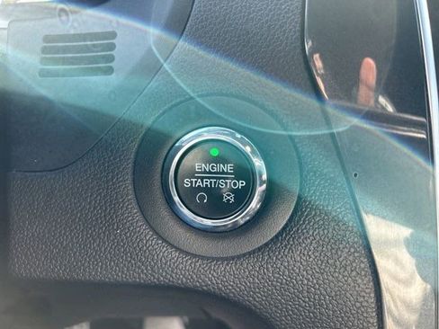 Used 2019 Ford Explorer Sport image 20