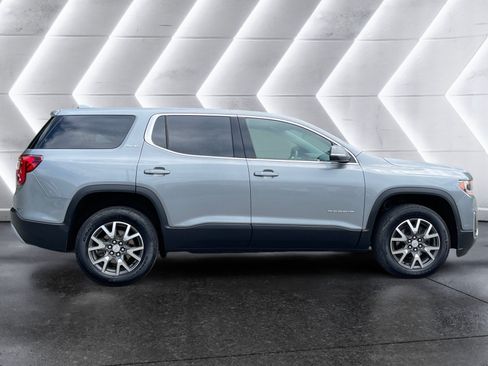Used 2023 GMC Acadia SLE AWD/4WD image 7