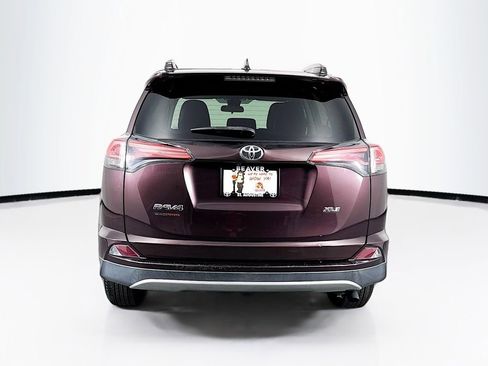 Used 2018 Toyota RAV4 XLE image 8