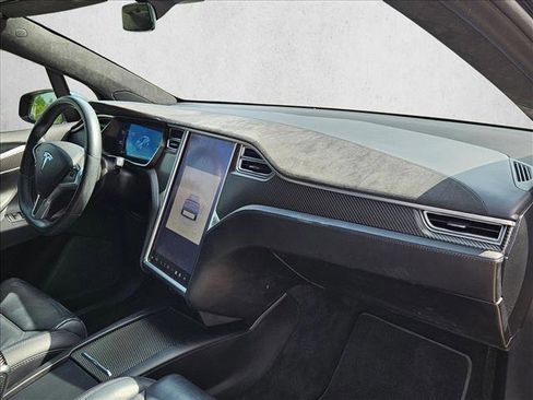 Used 2017 Tesla Model X 75D image 19