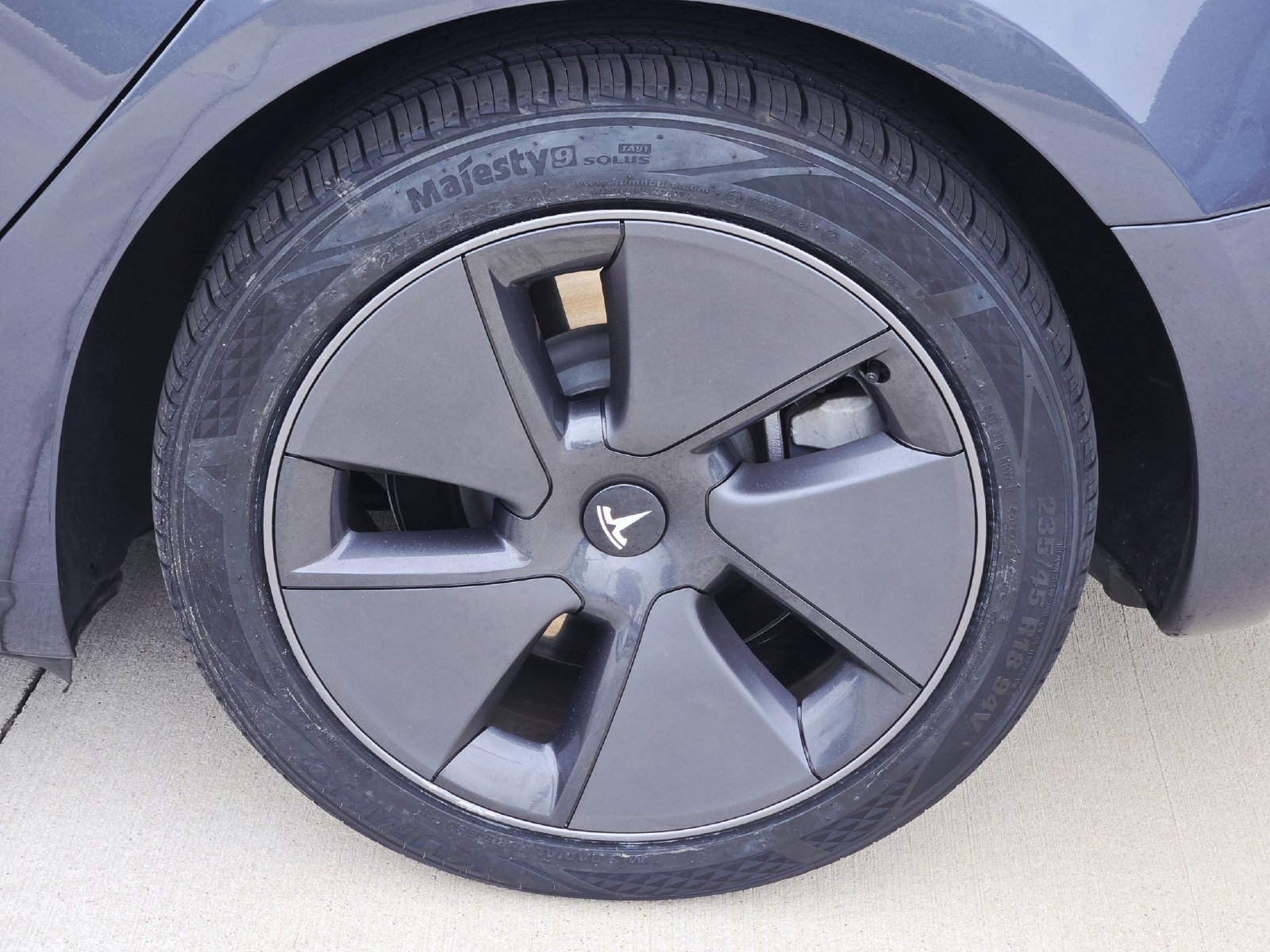 Used 2023 Tesla Model 3 Standard Range RWD image 9