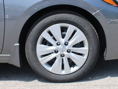 Used 2024 Nissan Sentra S FWD image 35
