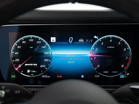 Used 2025 Mercedes-Benz G 63 AMG 4MATIC image 14