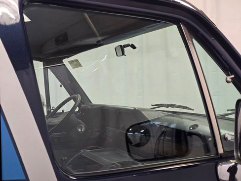 Used 1991 Dodge B2500 image 33