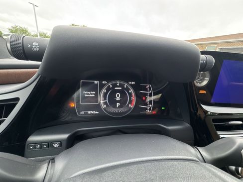 Used 2024 Lexus ES 350 w/ Premium Package FWD image 17