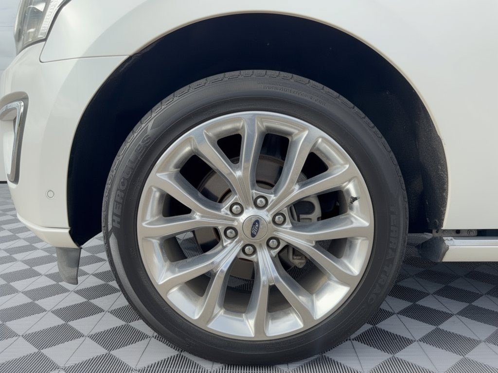 Used 2018 Ford Expedition Max Platinum RWD image 13