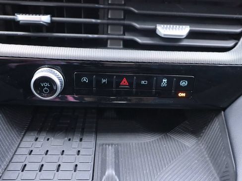 Used 2025 Ford Explorer ST-Line w/ Premium Package AWD/4WD image 16