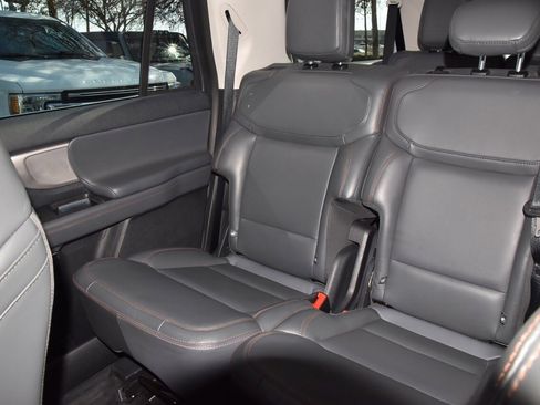 Certified 2025 Ford Expedition Max Active image 20