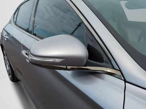 Used 2025 Genesis G70 2.5T w/ Sport Prestige Package image 11